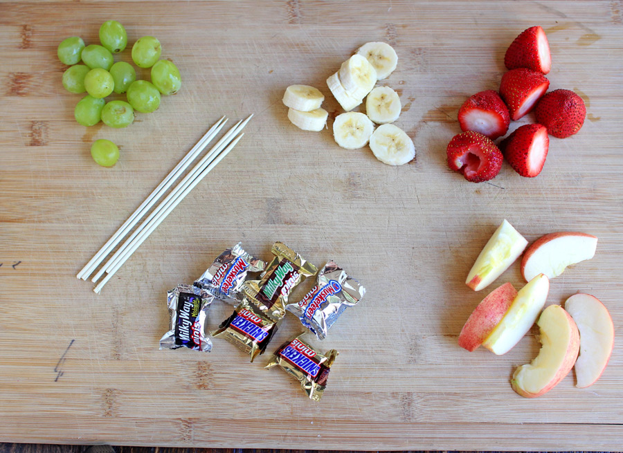 Perfect after school snack that kids will love! Easy fondue is the way to go!