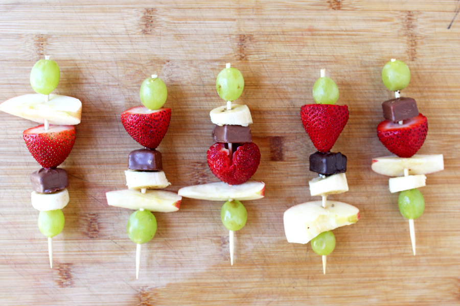 Perfect after school snack that kids will love! Easy fondue is the way to go!