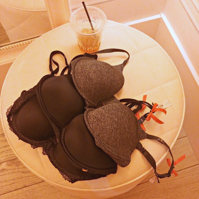 The right fitting bra is key to looking put together. Learn how to get fitted, what a fitting is like and how to put a bra on correctly. Get ready to be surprised!