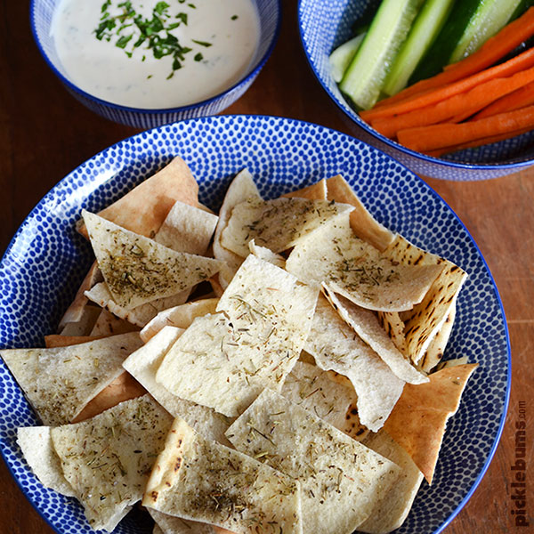 pita-chips-dip-and-veggies