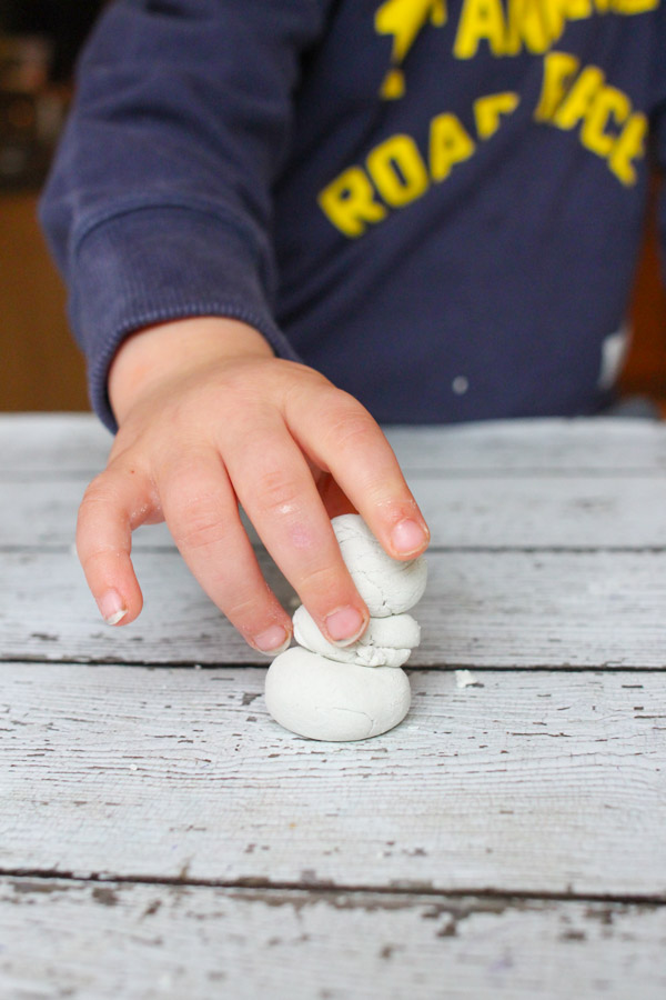 make silly putty