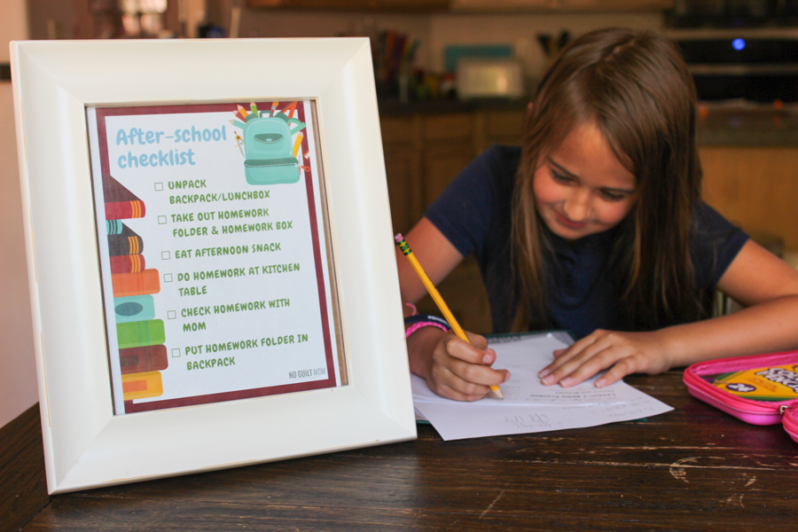 My kids fight me about everything when it comes to homework. This after school checklist is perfect for parents who want a simpler afternoon routine. Cute printable with amazing tips that is excellent for elementary school students.