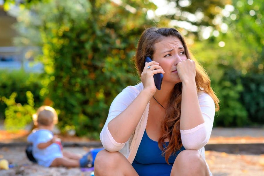 When your kid says “I Hate You”, you might get angry or tear up at his hurtful words.  These 4 steps will help you keep your parenting positive and discipline your child so that she learns to be kind.  Simple tips that work really well with preschoolers and school-aged children.