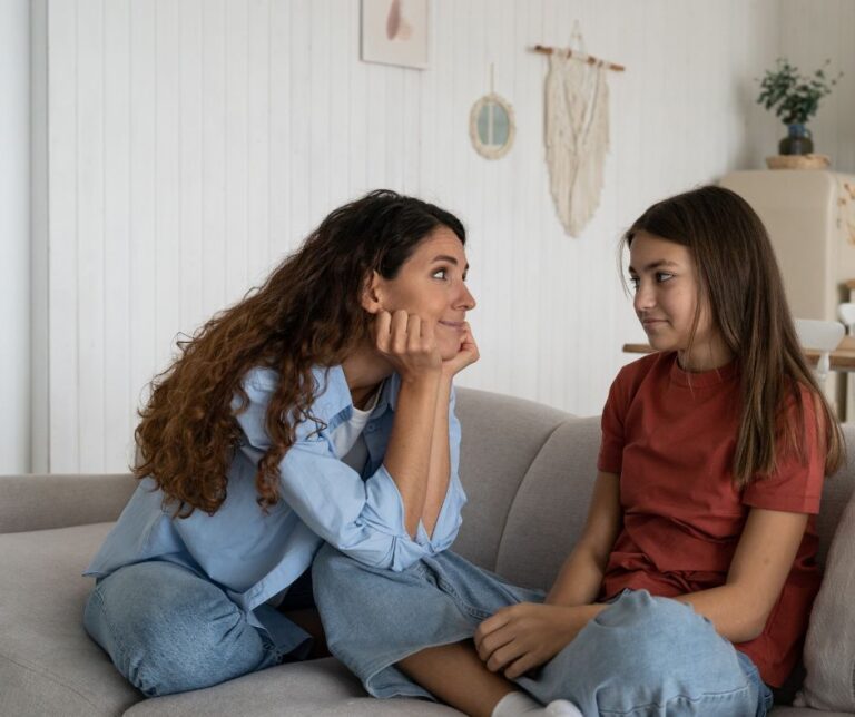 Podcast Episode 281: 4 Tips to Keeping Quiet (and help your kids be more self sufficient)